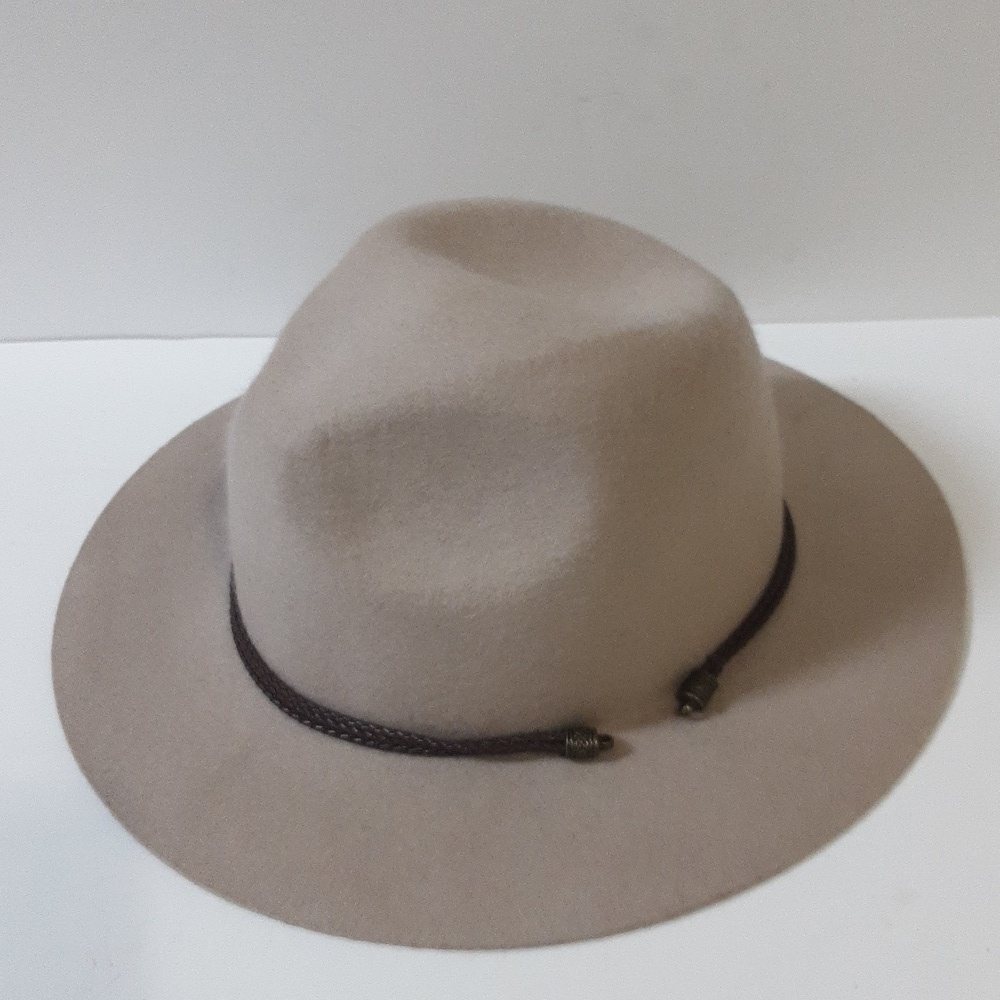 House of hallow 1960 hat women 100% wool beige embellishments Festival Y2k
